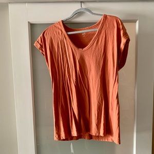 GAP Relaxed Scoopneck T-shirt